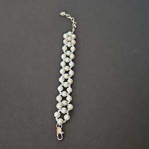 Elegant Silver Pearl Bracelet